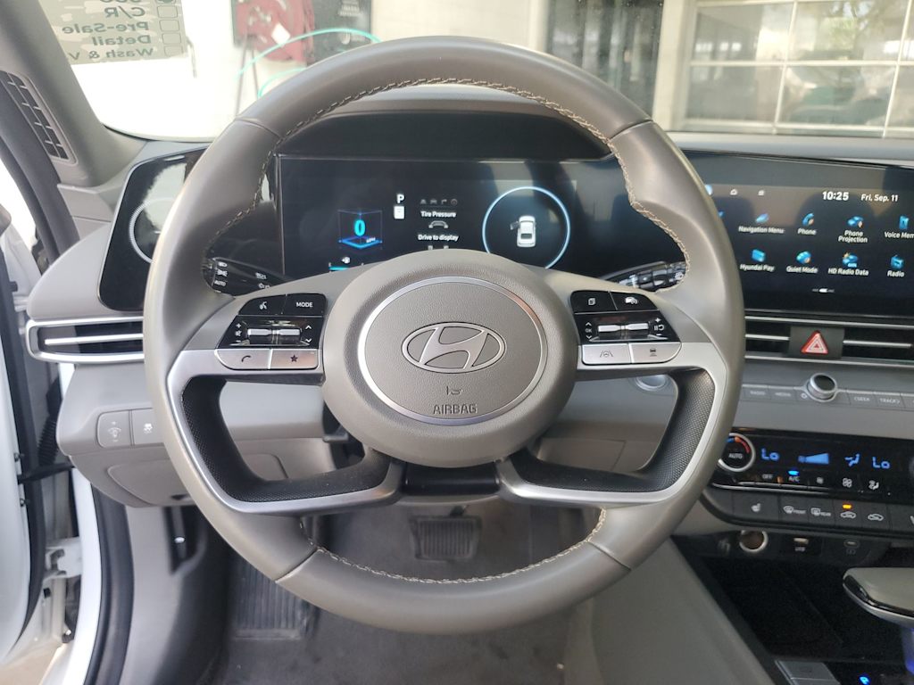 Thumbnail: 2025 Hyundai Elantra - 9