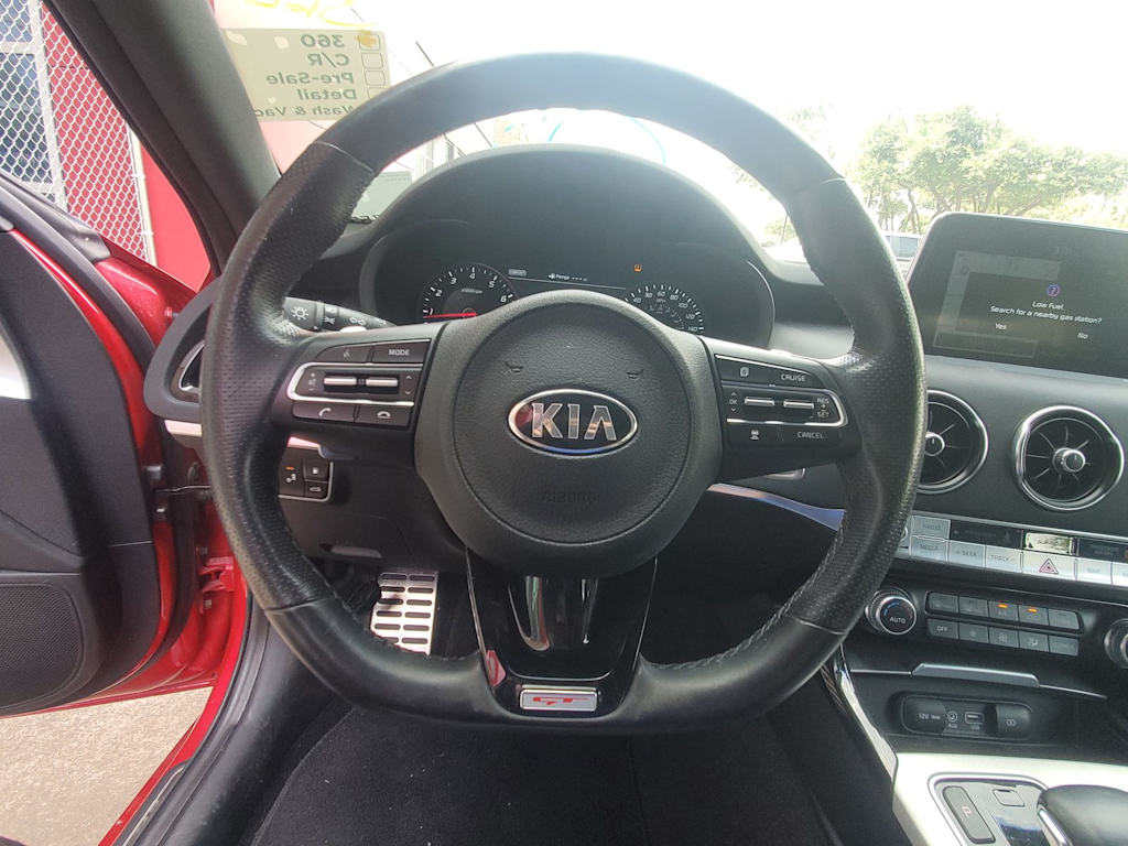 Thumbnail: 2018 Kia Stinger - 10
