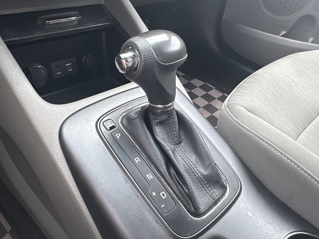 Thumbnail: 2016 Kia Forte - 11