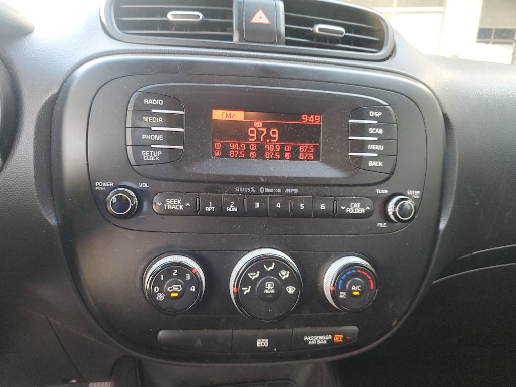 Thumbnail: 2015 Kia Soul - 11