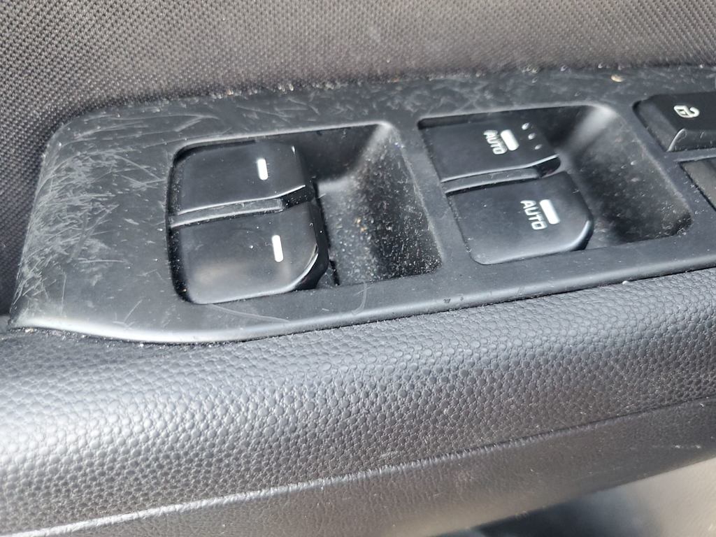 Thumbnail: 2015 Kia Soul - 24