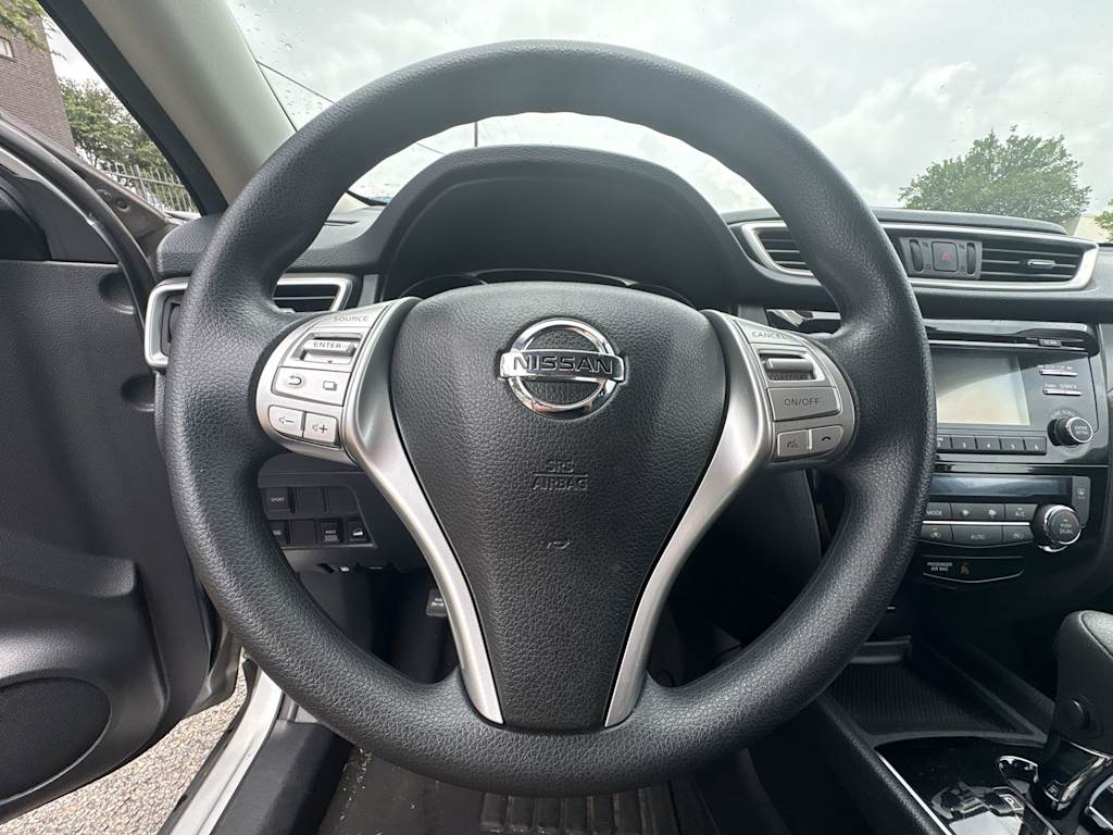 Thumbnail: 2016 Nissan Rogue - 12