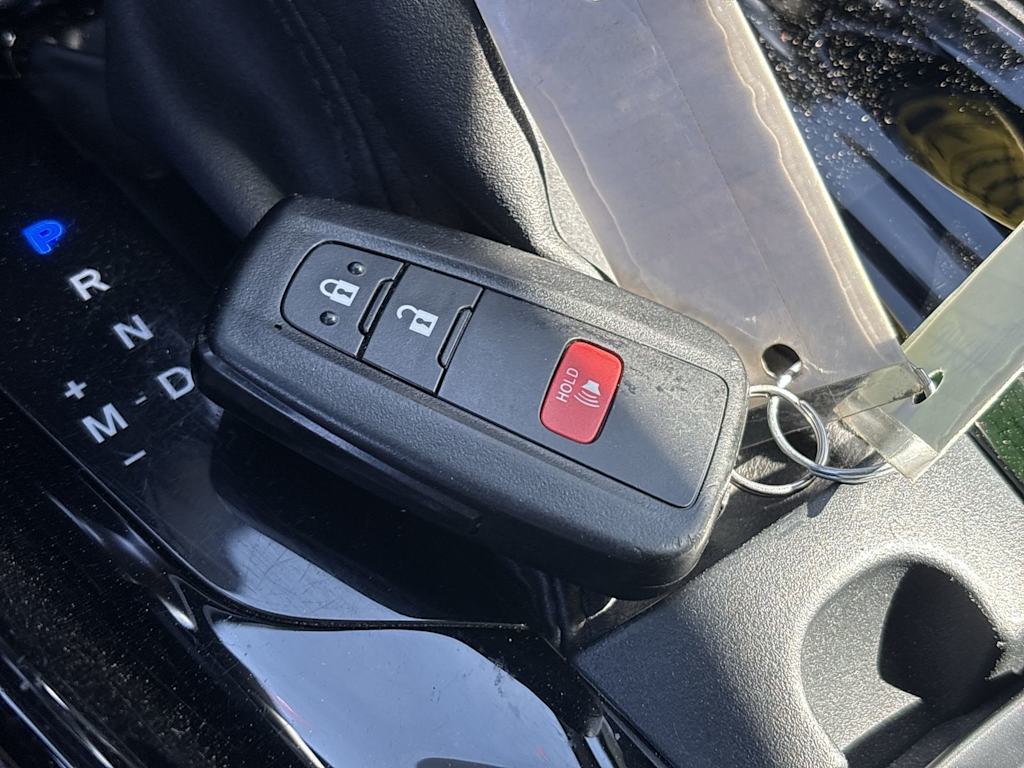 Thumbnail: 2021 Toyota C-HR - 41