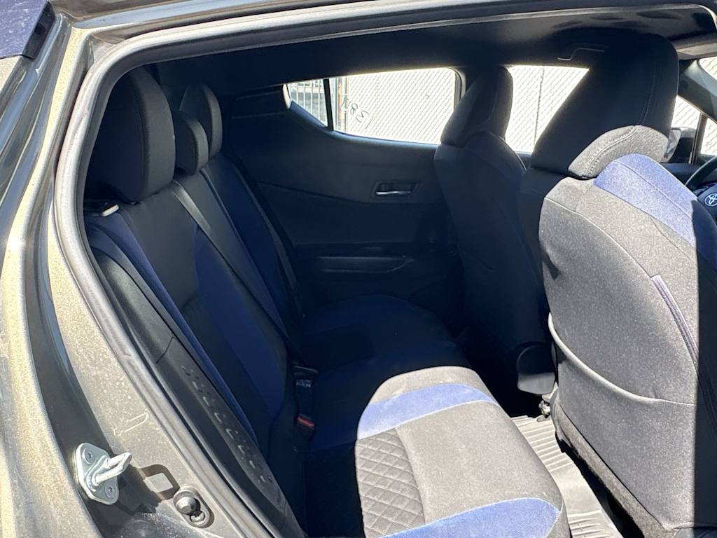 Thumbnail: 2021 Toyota C-HR - 32