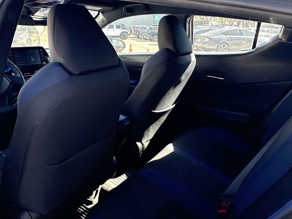 Thumbnail: 2021 Toyota C-HR - 12