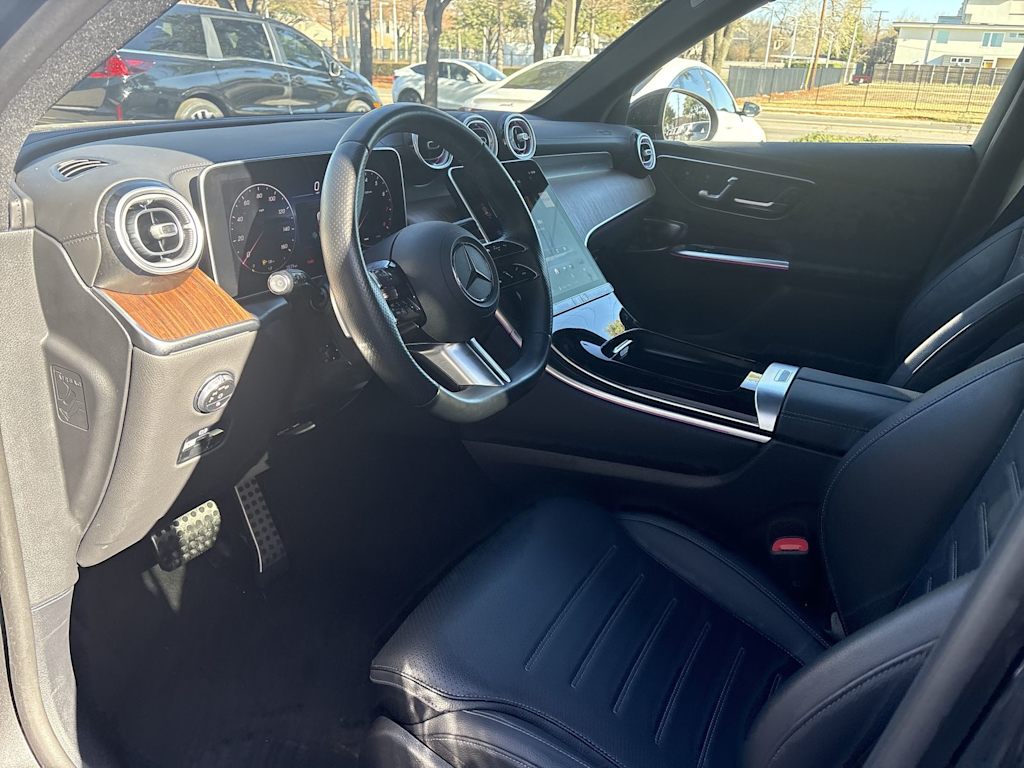 Thumbnail: 2025 Mercedes-Benz GLC - 10