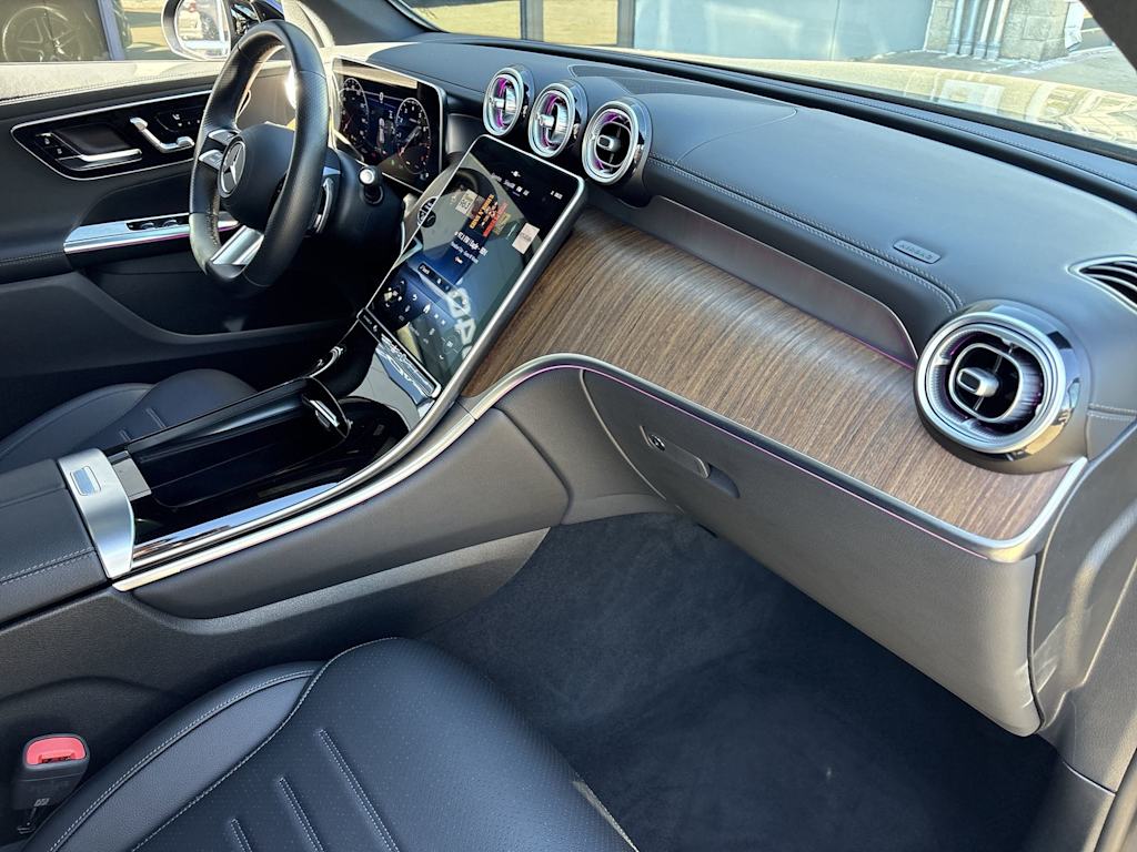 Thumbnail: 2025 Mercedes-Benz GLC - 13