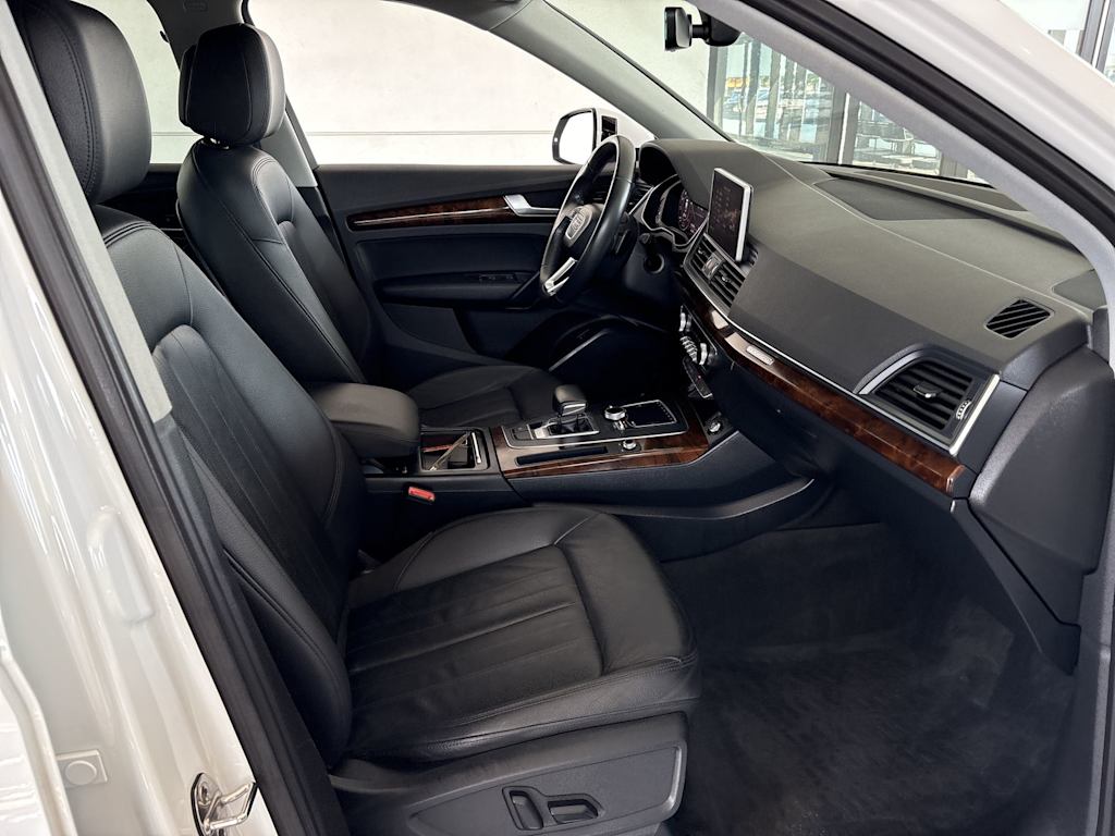 Thumbnail: 2018 Audi Q5 - 10