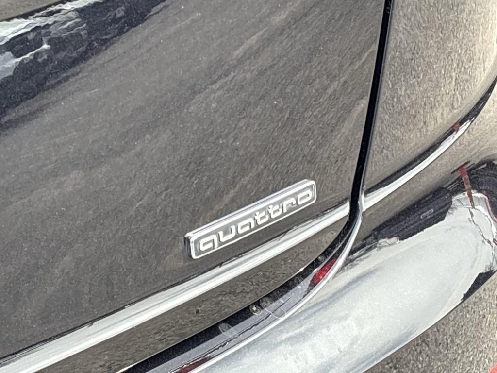 Thumbnail: 2020 Audi Q8 - 32