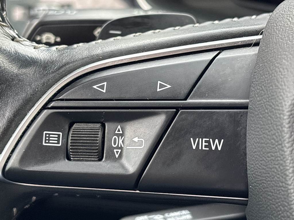 Thumbnail: 2020 Audi Q8 - 35