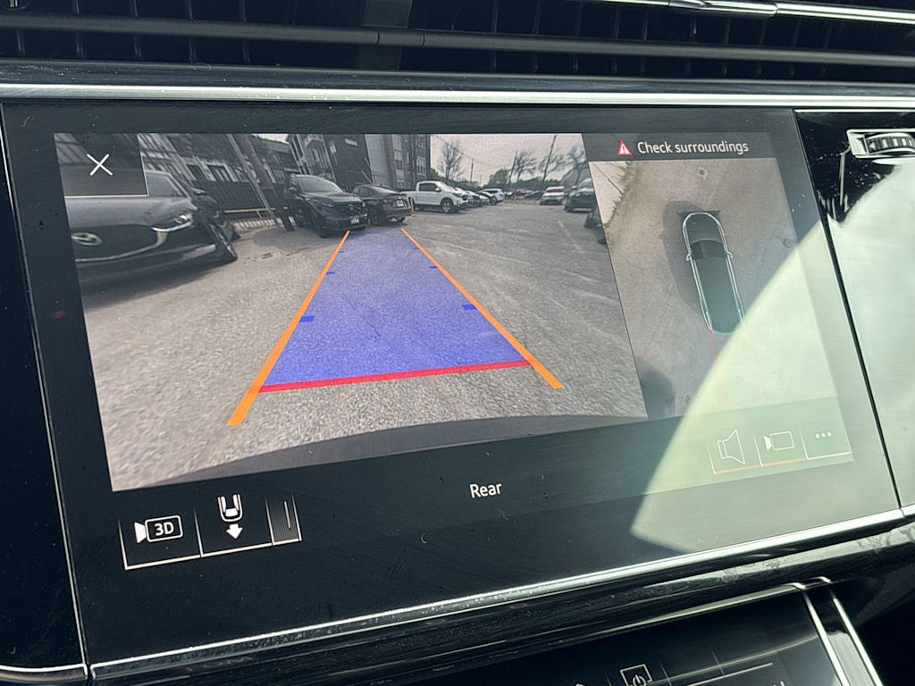 Thumbnail: 2020 Audi Q8 - 15