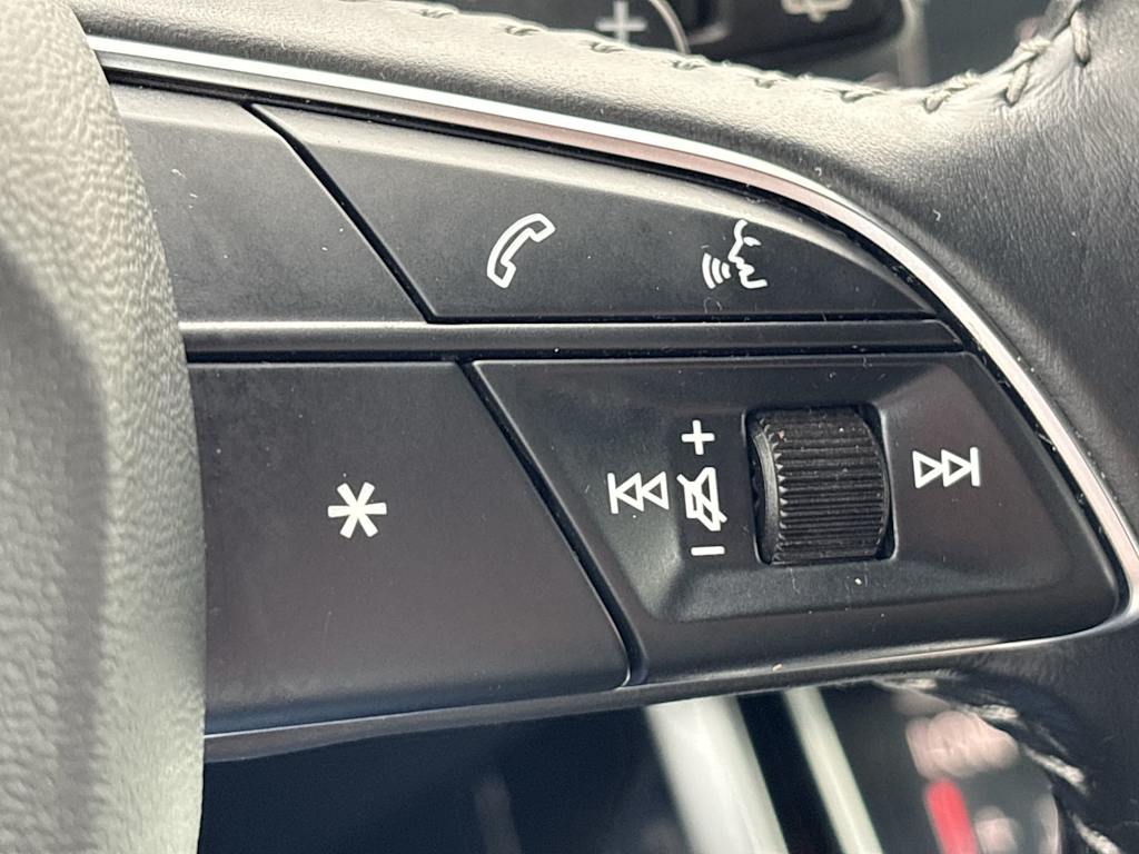 Thumbnail: 2020 Audi Q8 - 37