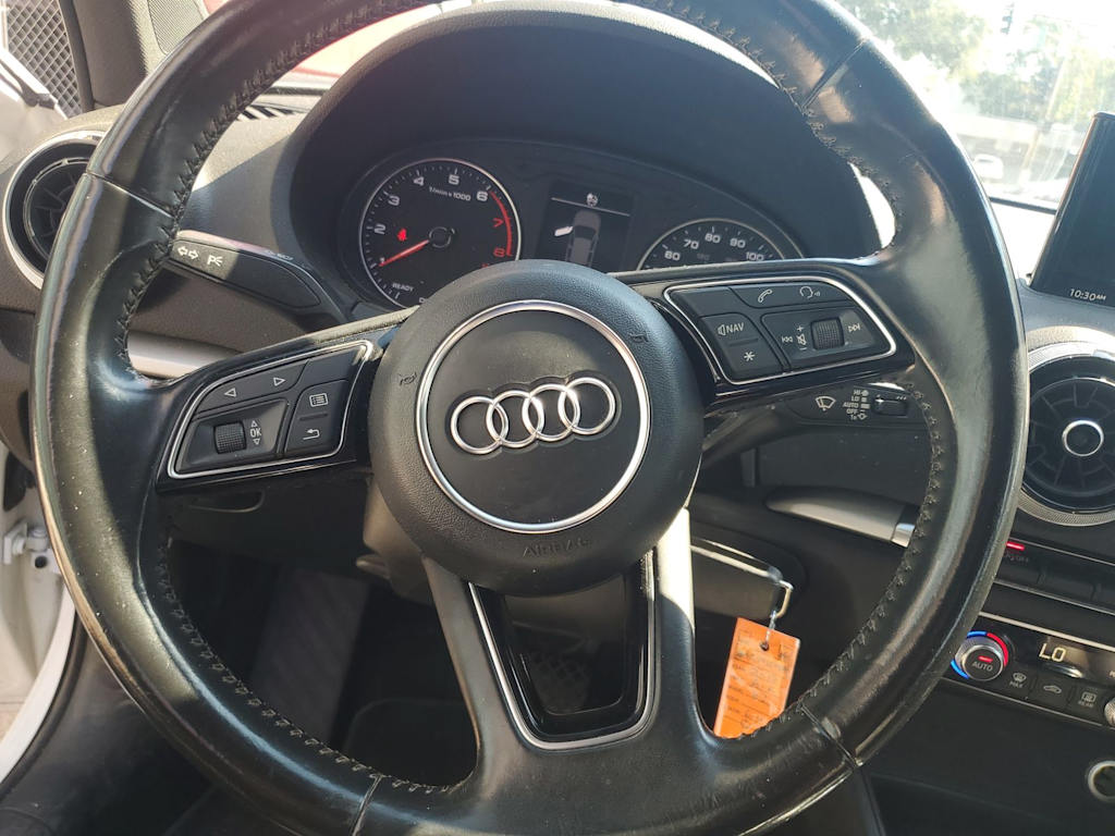 Thumbnail: 2017 Audi A3 - 10