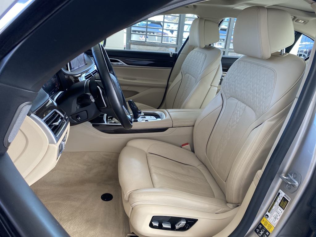2020 BMW 7 Series 750i 11