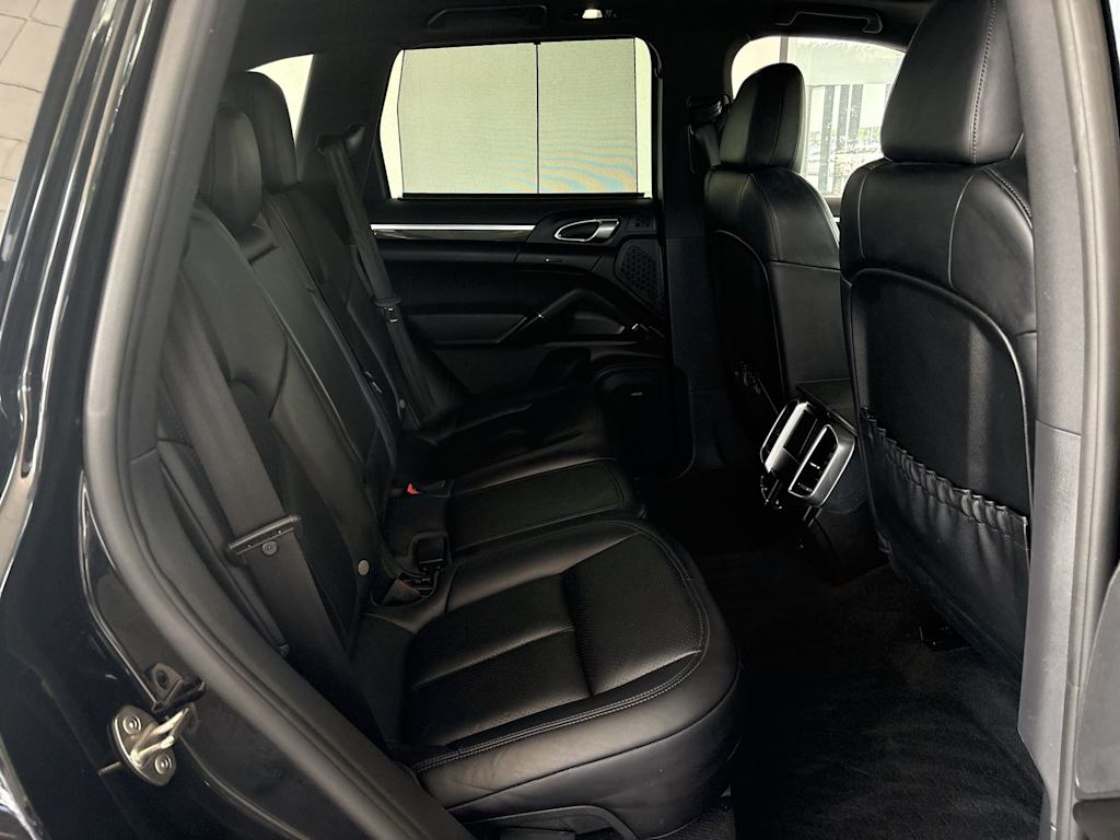 Thumbnail: 2016 Porsche Cayenne - 20