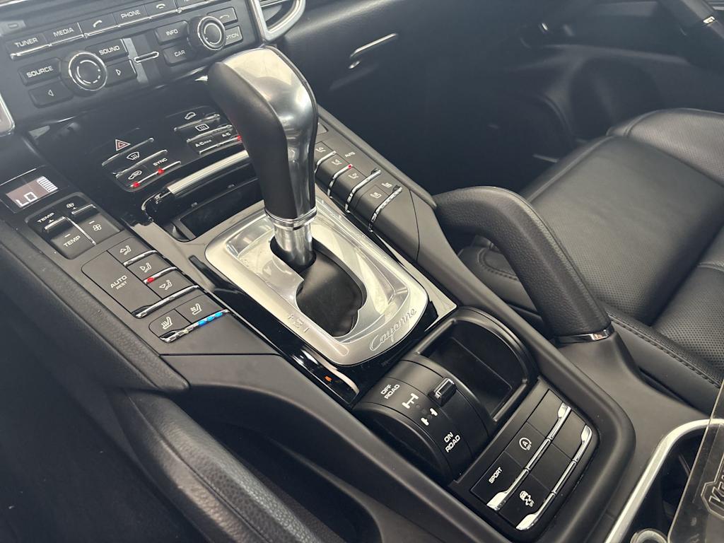 Thumbnail: 2016 Porsche Cayenne - 16