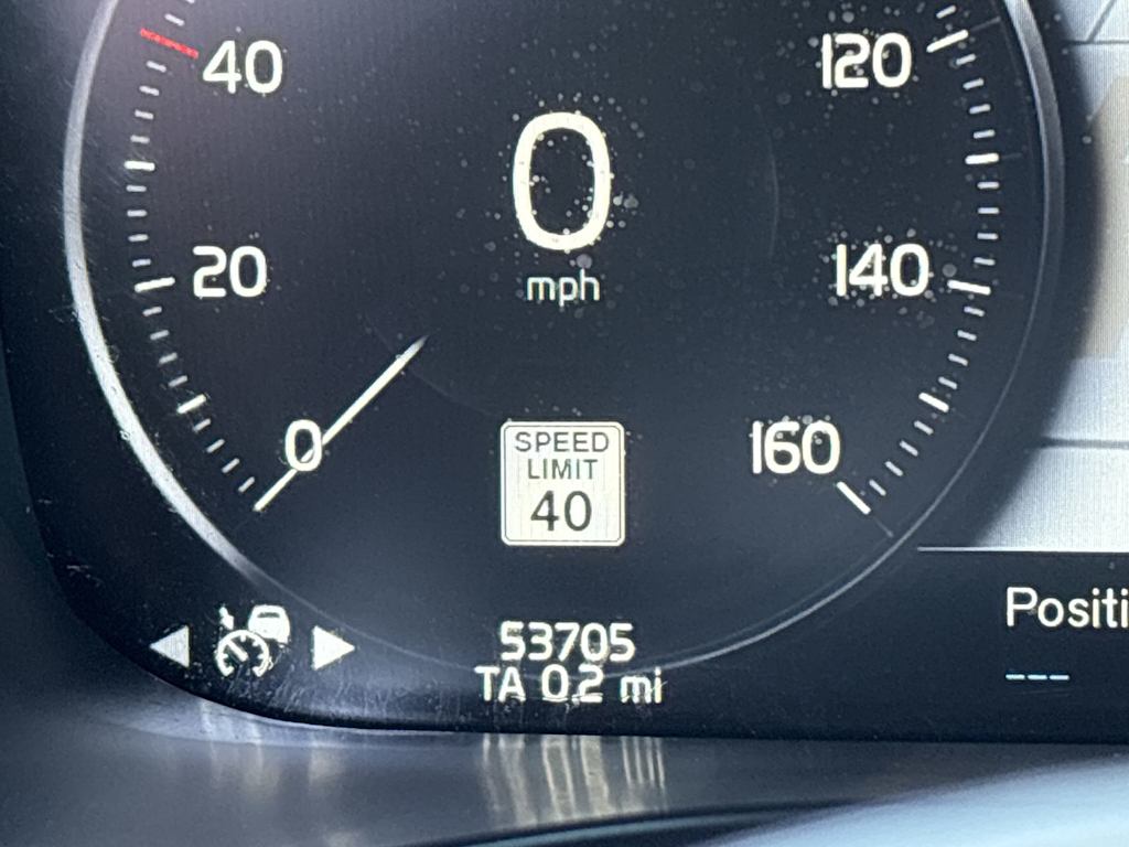 Thumbnail: 2021 Volvo XC60 - 17