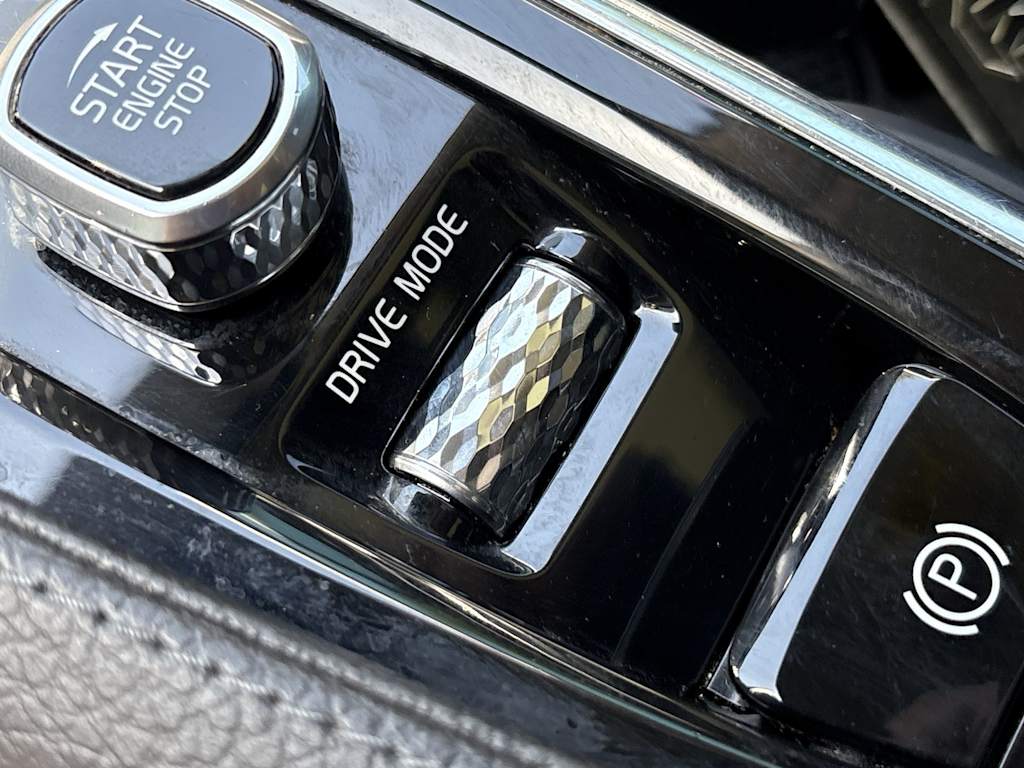 Thumbnail: 2018 Volvo XC90 - 32