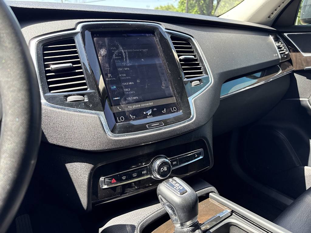 Thumbnail: 2018 Volvo XC90 - 16