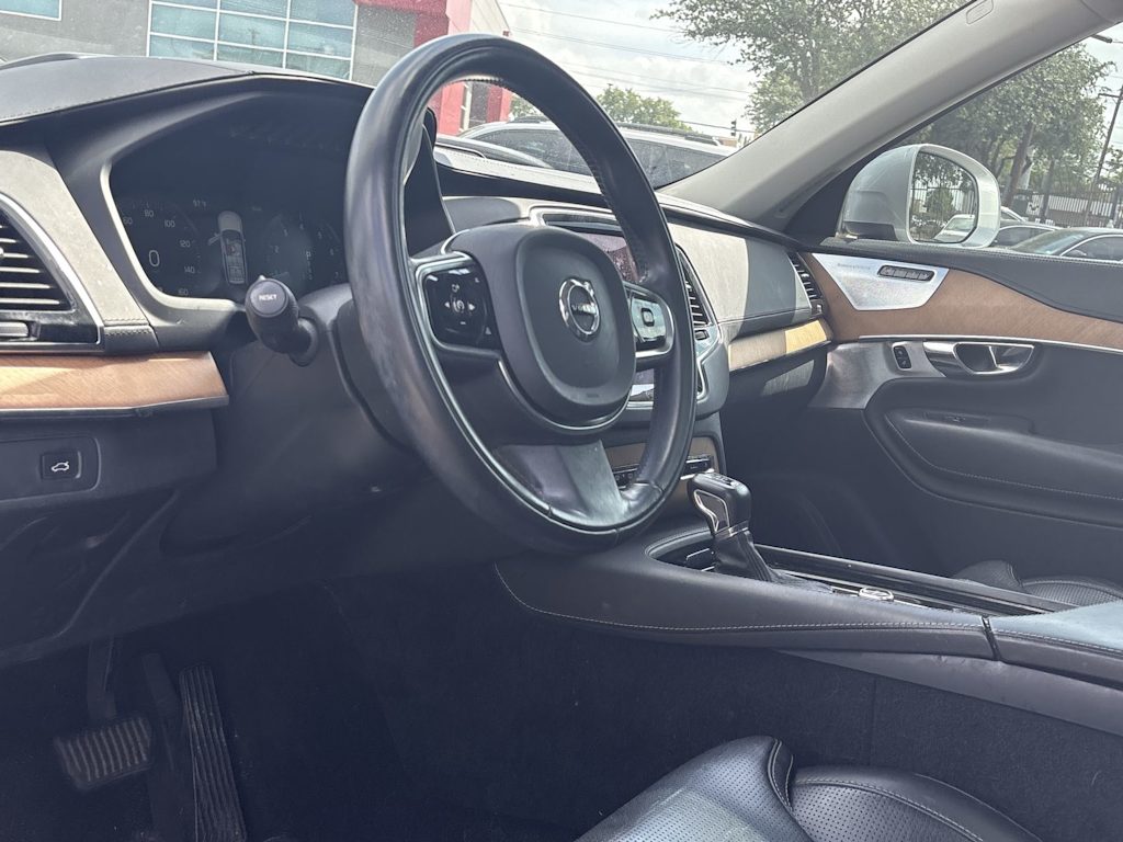 Thumbnail: 2016 Volvo XC90 - 2