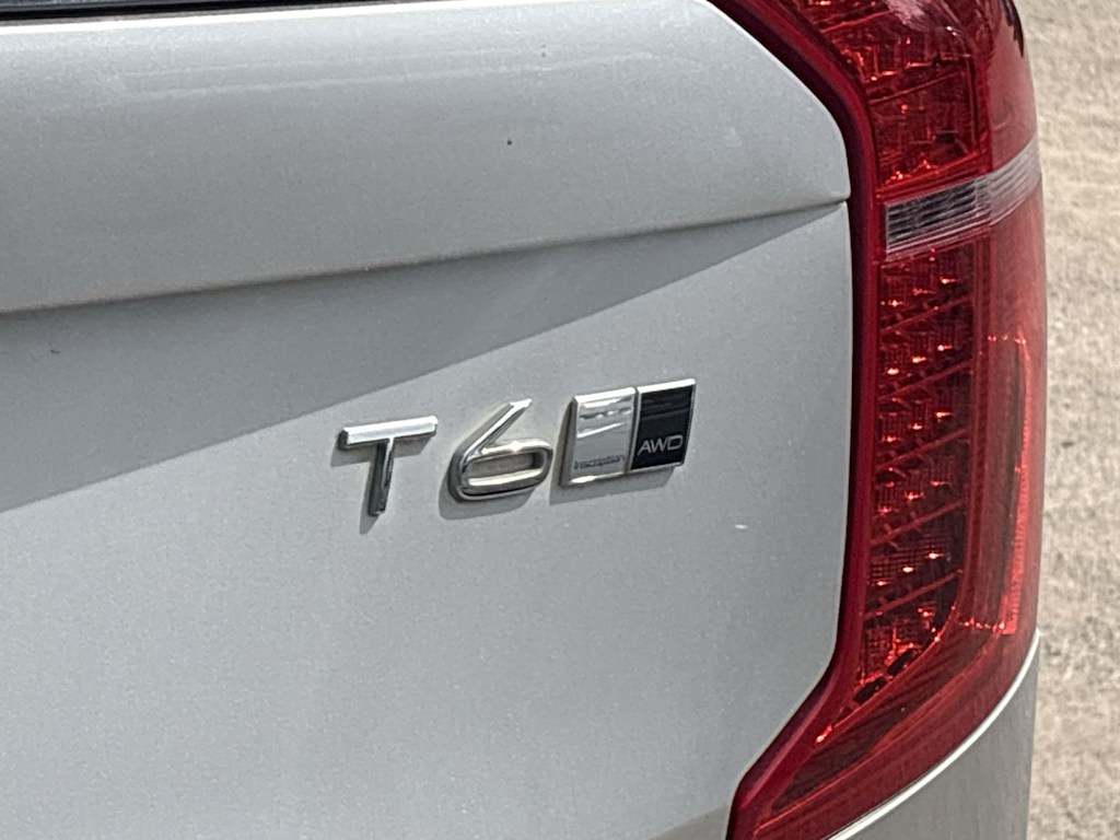 Thumbnail: 2016 Volvo XC90 - 18