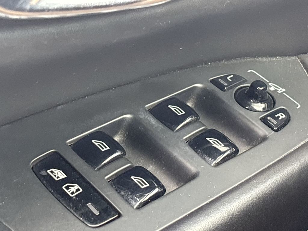 Thumbnail: 2016 Volvo XC90 - 24