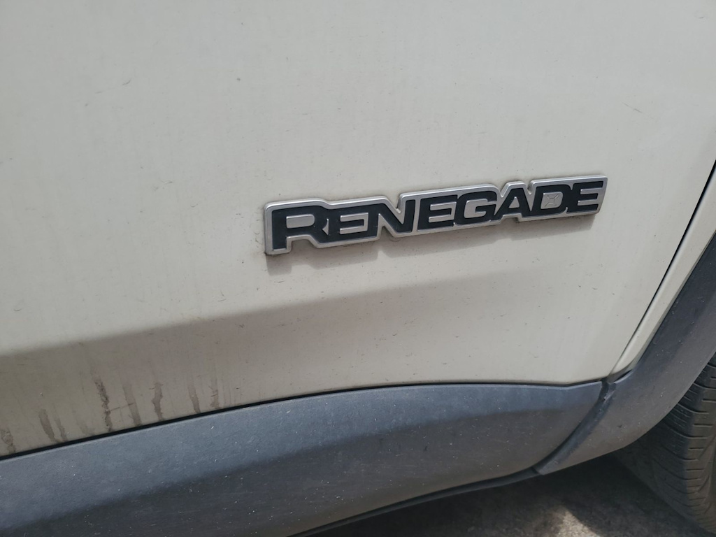 Thumbnail: 2018 Jeep Renegade - 7