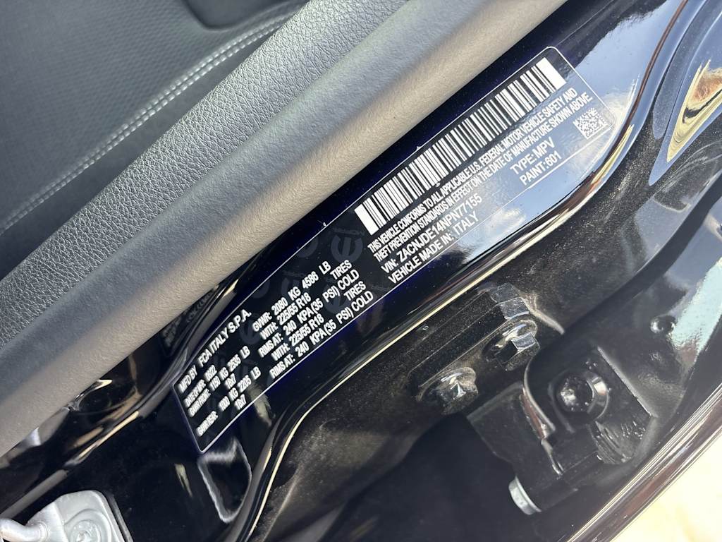 Thumbnail: 2022 Jeep Renegade - 32