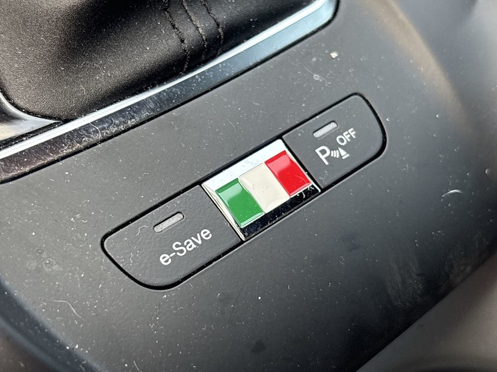Thumbnail: 2024 Alfa Romeo Tonale - 17