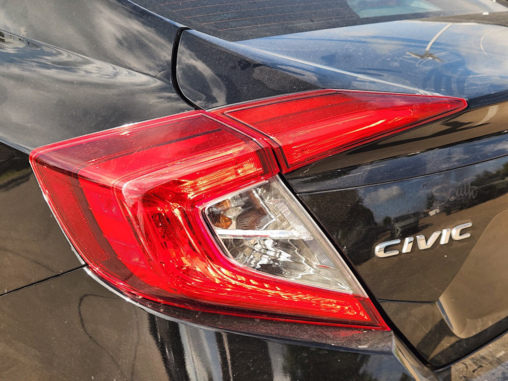 Thumbnail: 2017 Honda Civic - 12