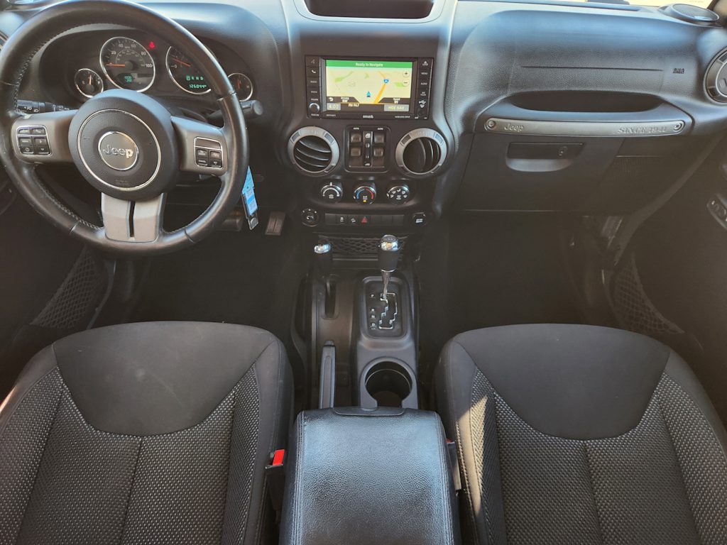 Thumbnail: 2016 Jeep Wrangler - 9