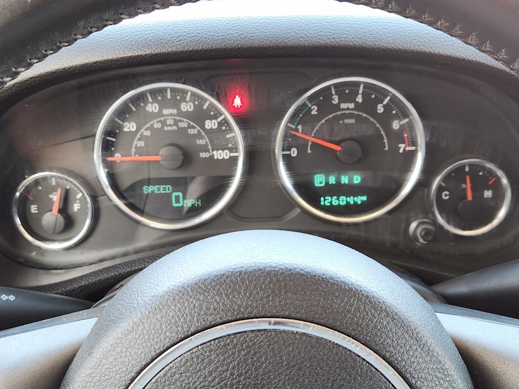 Thumbnail: 2016 Jeep Wrangler - 16