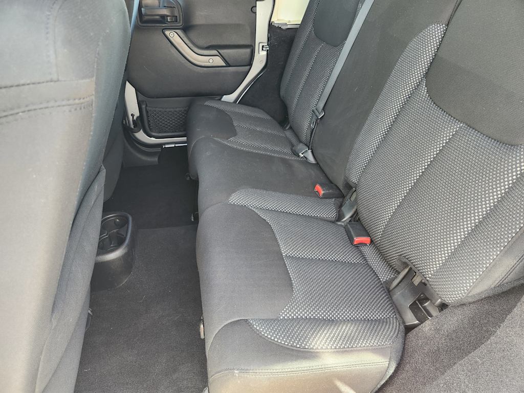 Thumbnail: 2016 Jeep Wrangler - 20