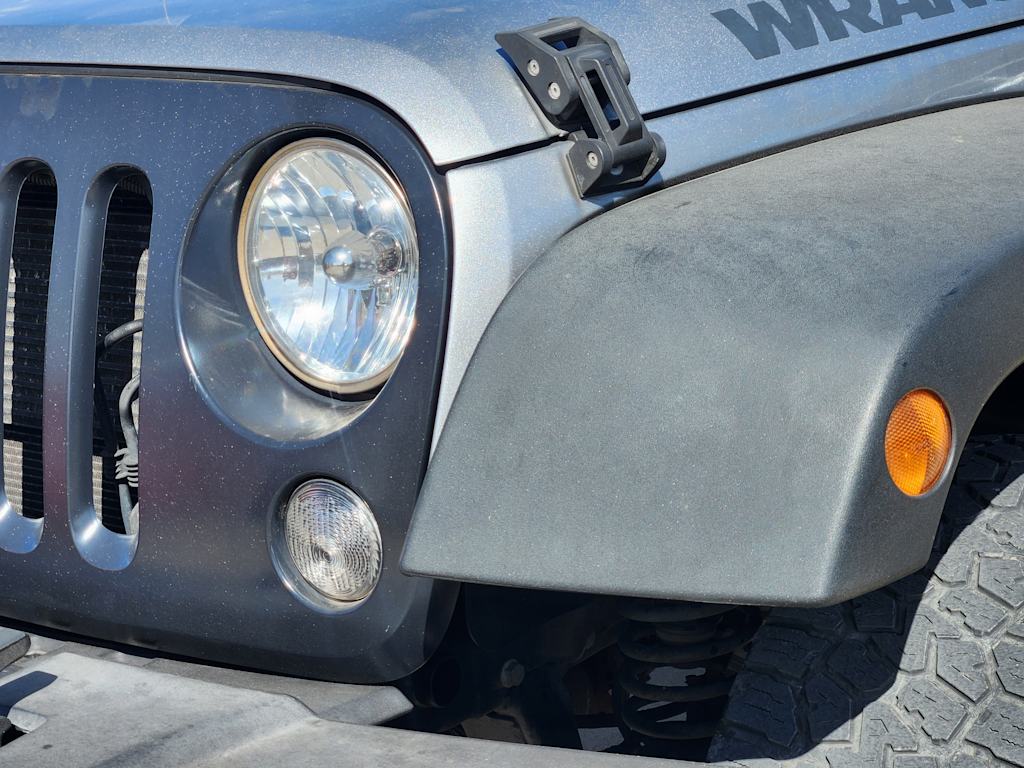 Thumbnail: 2016 Jeep Wrangler - 23