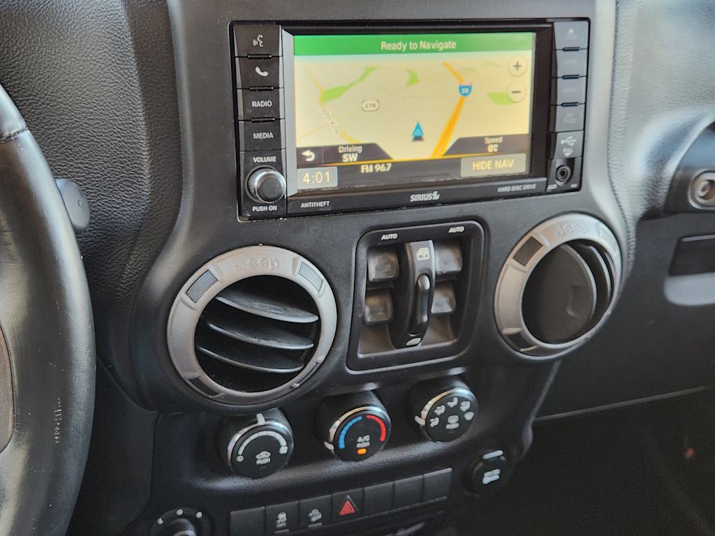 Thumbnail: 2016 Jeep Wrangler - 21