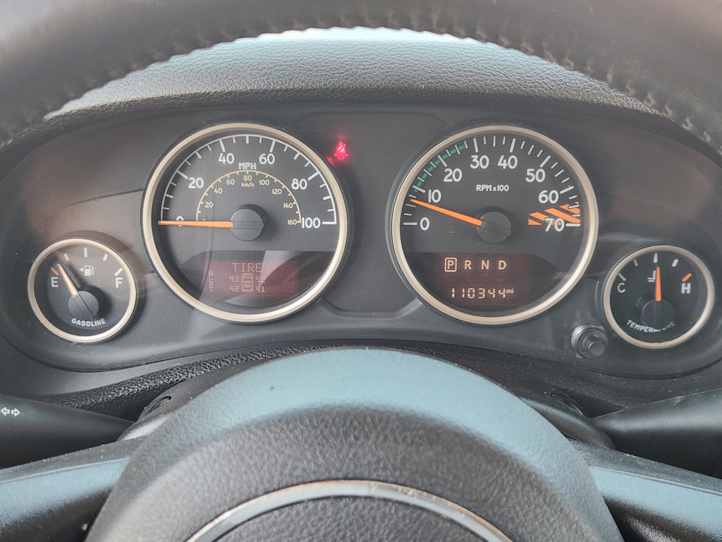 Thumbnail: 2016 Jeep Wrangler - 16