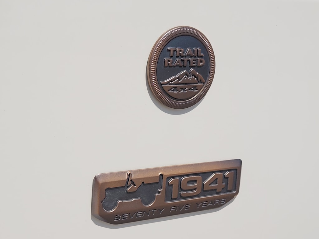 Thumbnail: 2016 Jeep Wrangler - 6