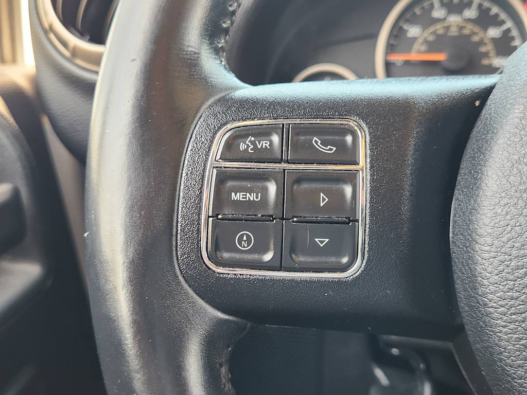 Thumbnail: 2016 Jeep Wrangler - 28