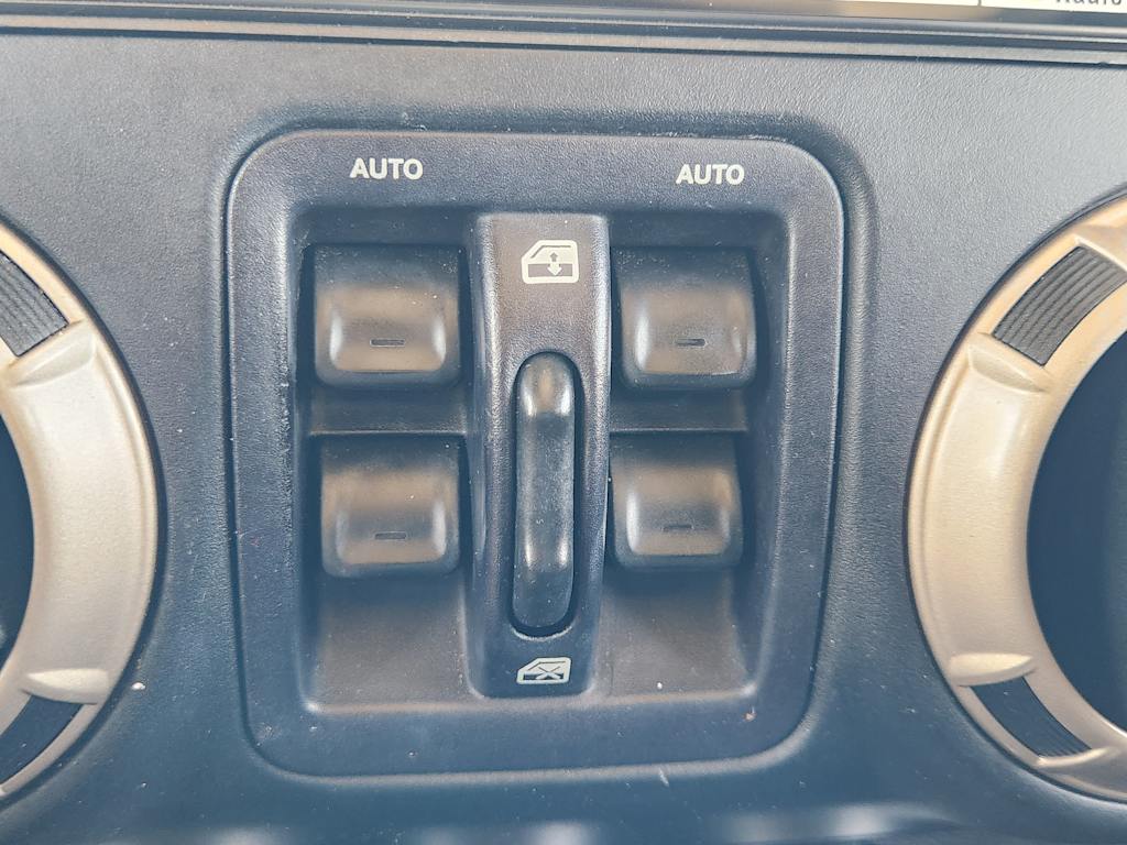 Thumbnail: 2016 Jeep Wrangler - 27