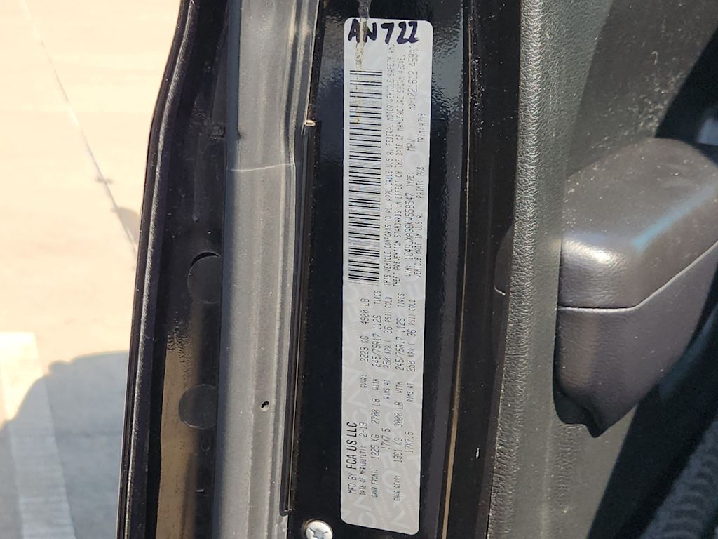 Thumbnail: 2019 Jeep Wrangler - 18