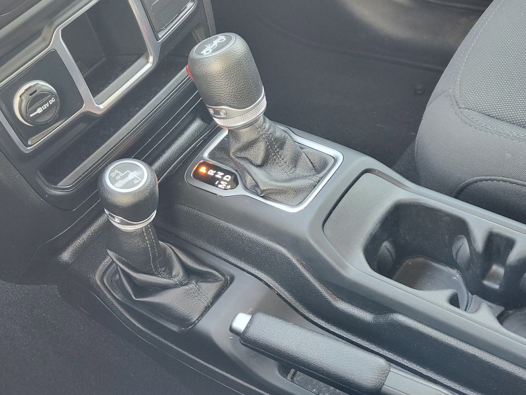 Thumbnail: 2019 Jeep Wrangler - 14