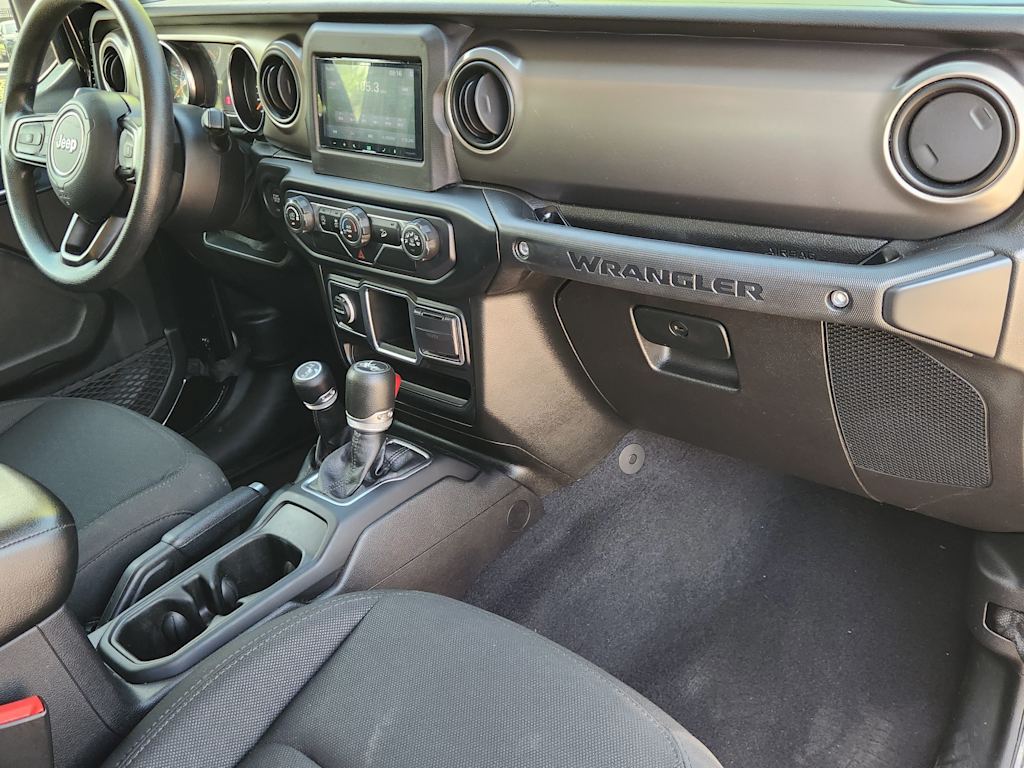 Thumbnail: 2019 Jeep Wrangler - 9