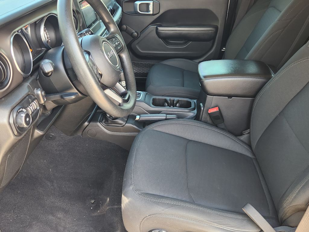 Thumbnail: 2019 Jeep Wrangler - 10