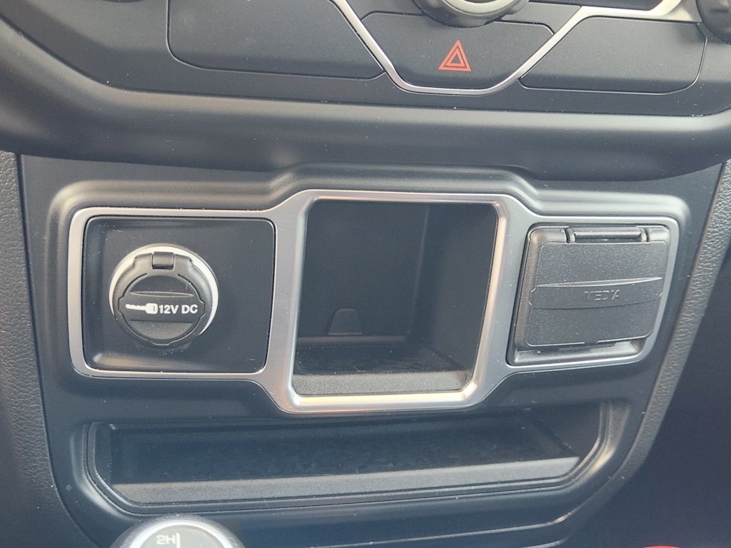 Thumbnail: 2019 Jeep Wrangler - 26