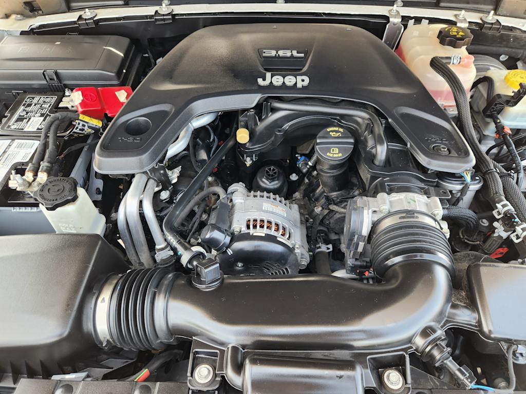 Thumbnail: 2019 Jeep Wrangler - 8