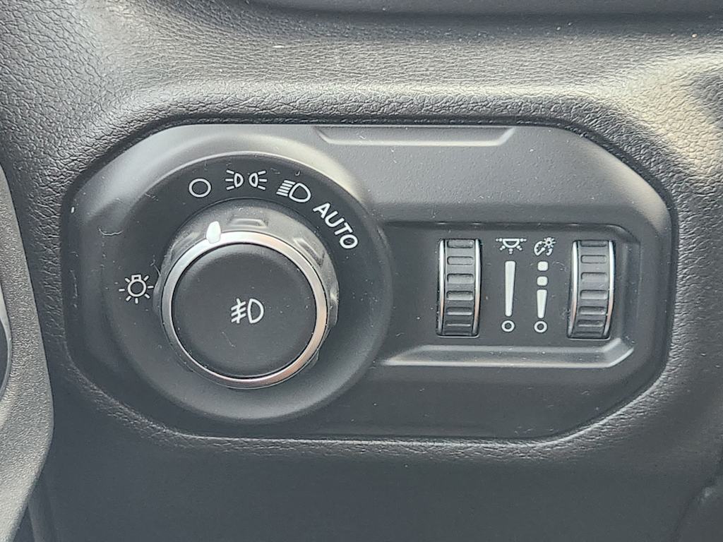 Thumbnail: 2019 Jeep Wrangler - 29