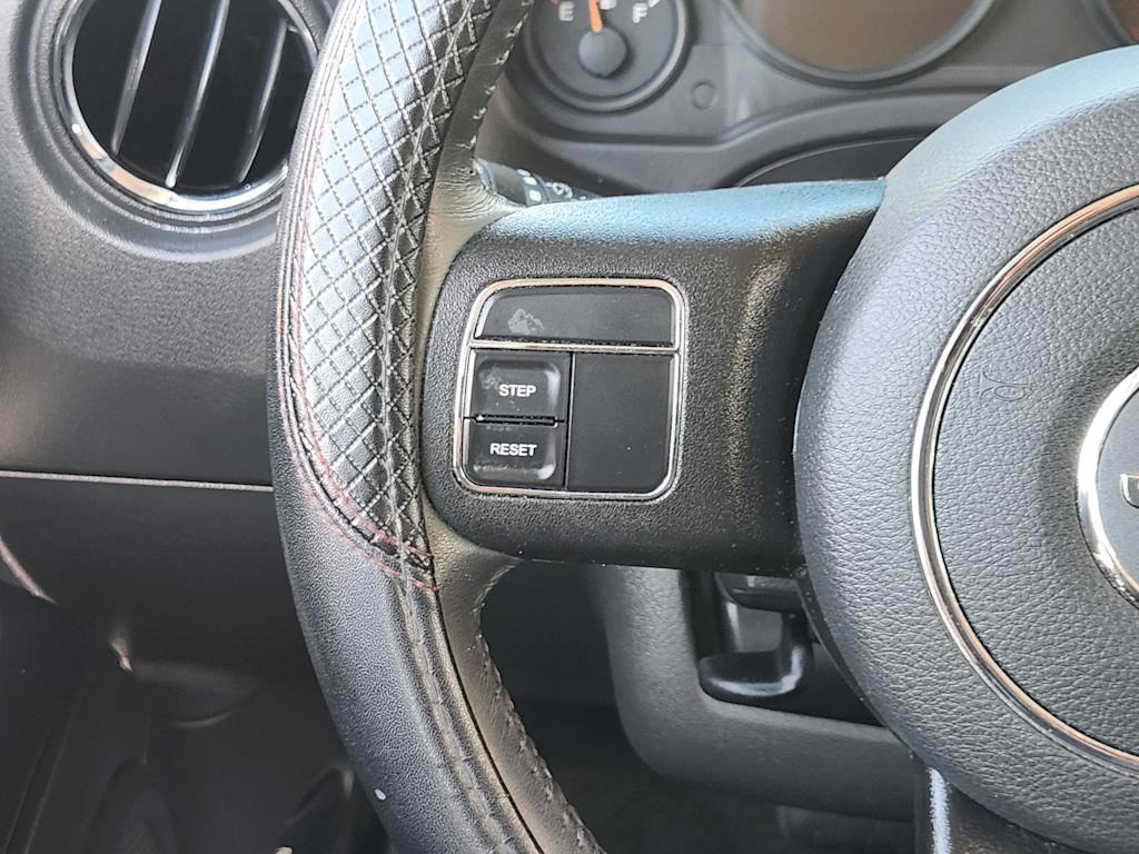 Thumbnail: 2017 Jeep Patriot - 30