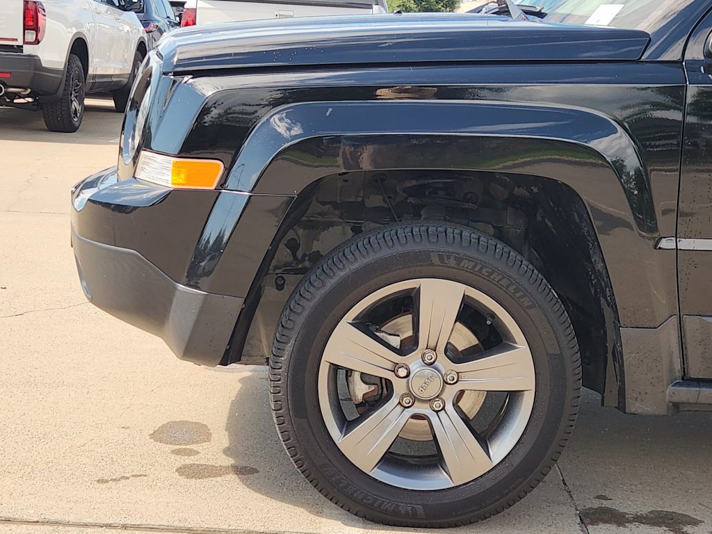 Thumbnail: 2017 Jeep Patriot - 8