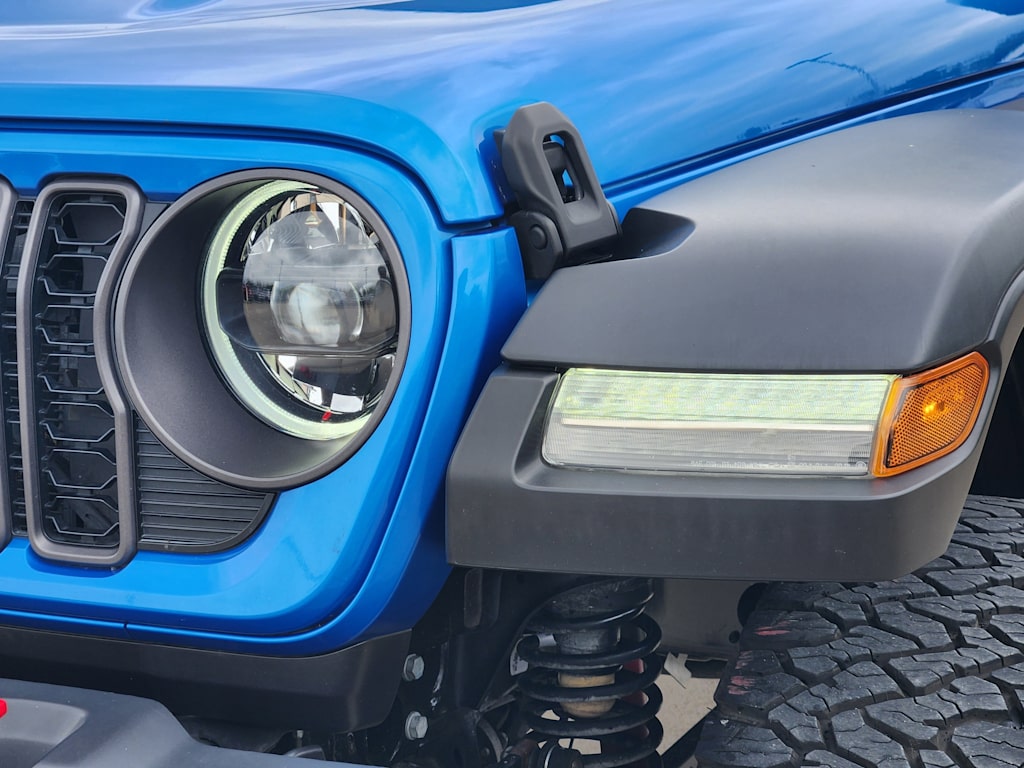 Thumbnail: 2024 Jeep Wrangler - 14