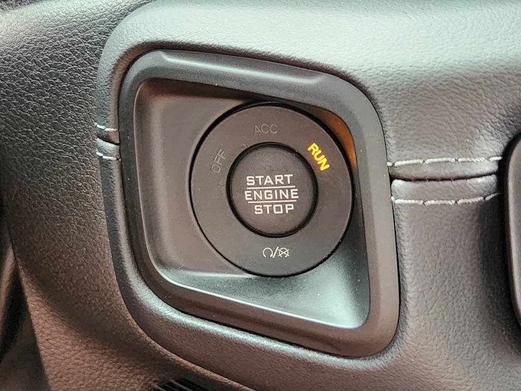 Thumbnail: 2024 Jeep Wrangler - 28